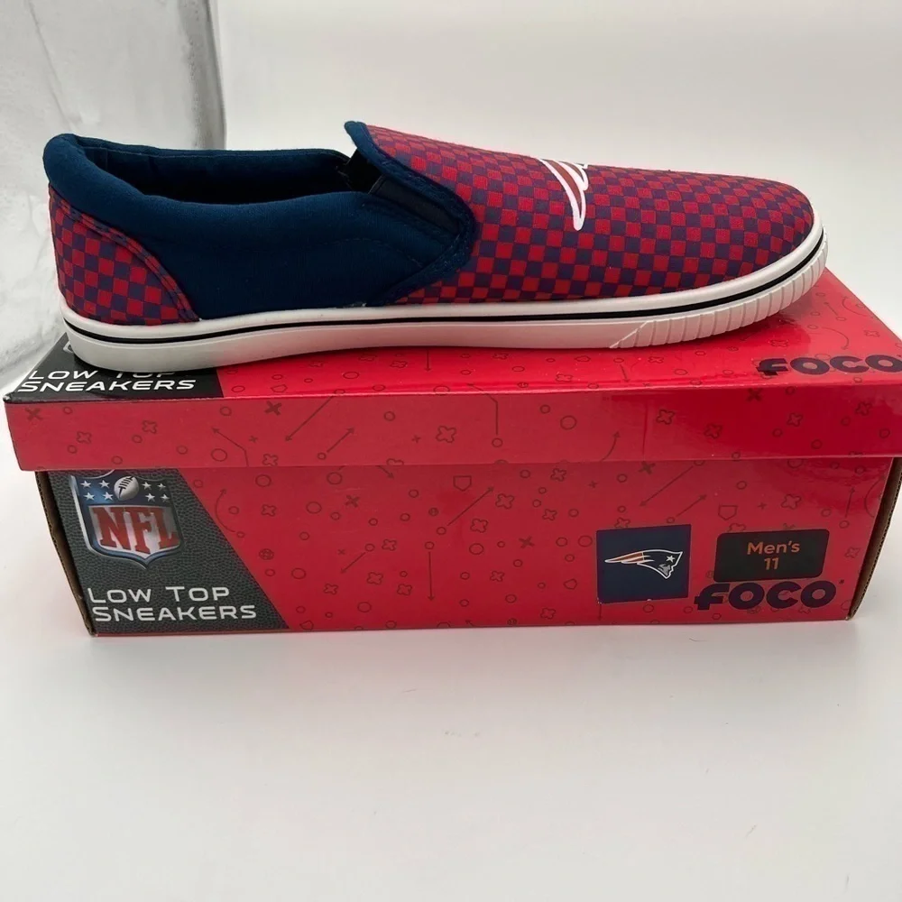New England Patriots Checkered Canvas Slide-On Slippers – Size 11